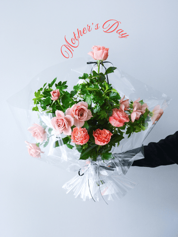 バラと木苺のブーケ🌹 | 橘 Online Shop